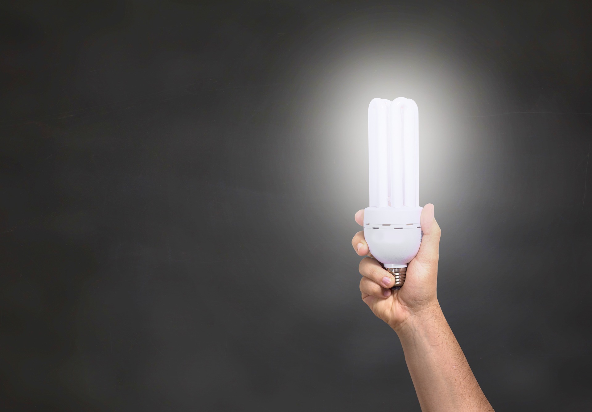 Světlo pro váš domov: Jak ušetřit finance s efektivním osvětlením